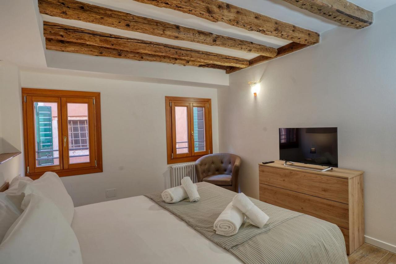Ecco Suites Apartments Venetië Buitenkant foto