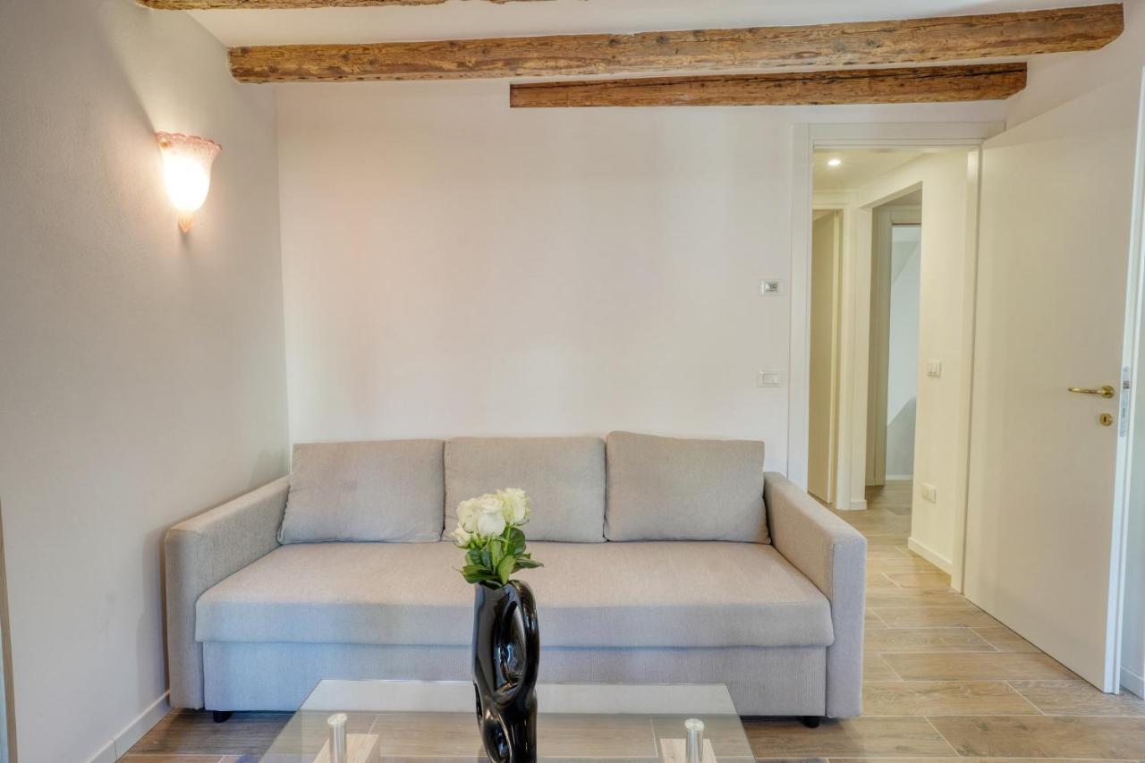 Ecco Suites Apartments Venetië Buitenkant foto