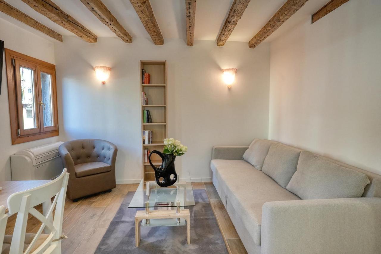 Ecco Suites Apartments Venetië Buitenkant foto