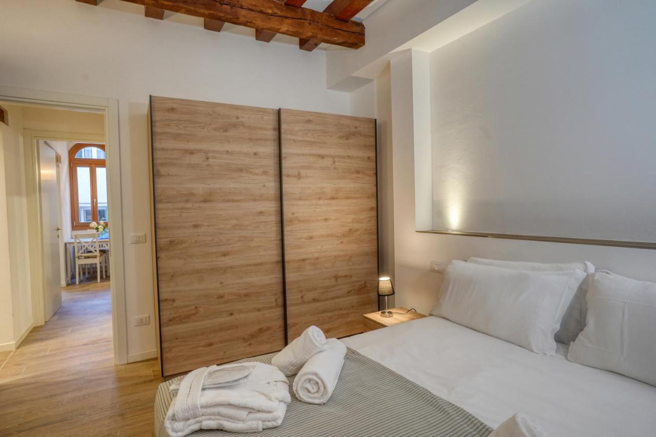 Ecco Suites Apartments Venetië Buitenkant foto