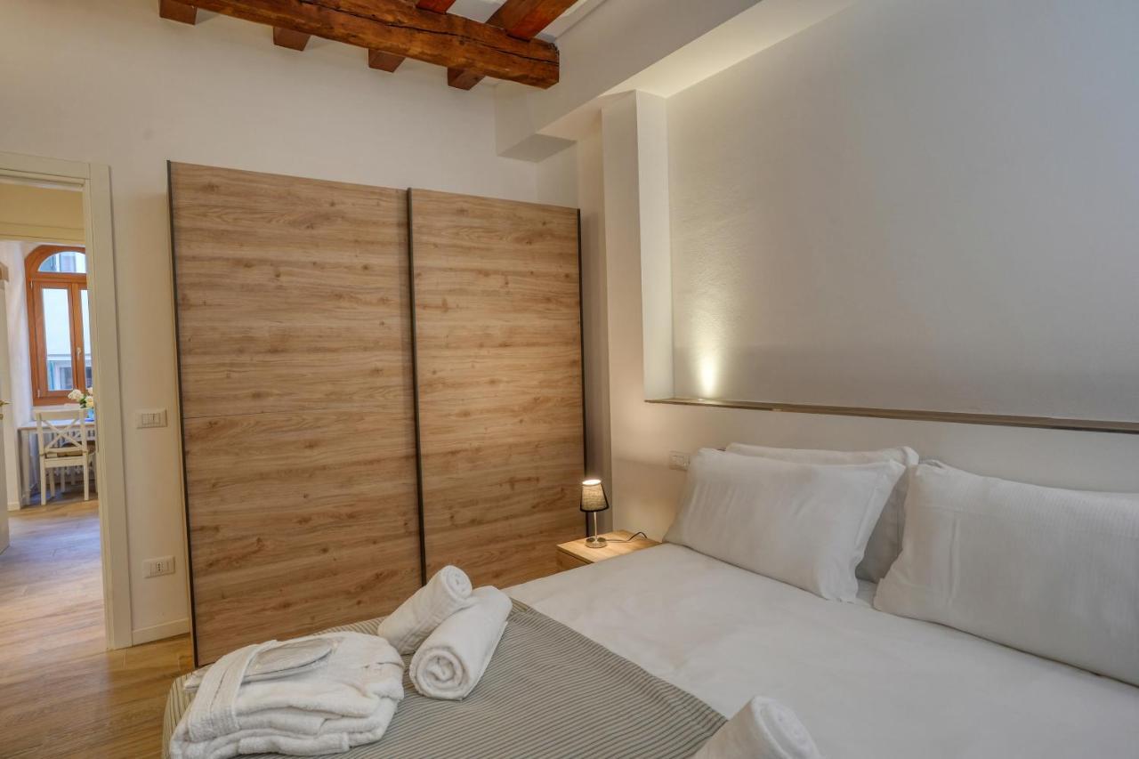 Ecco Suites Apartments Venetië Buitenkant foto