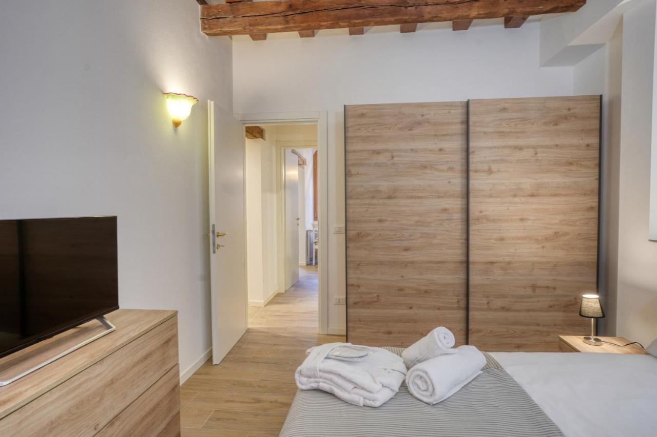 Ecco Suites Apartments Venetië Buitenkant foto