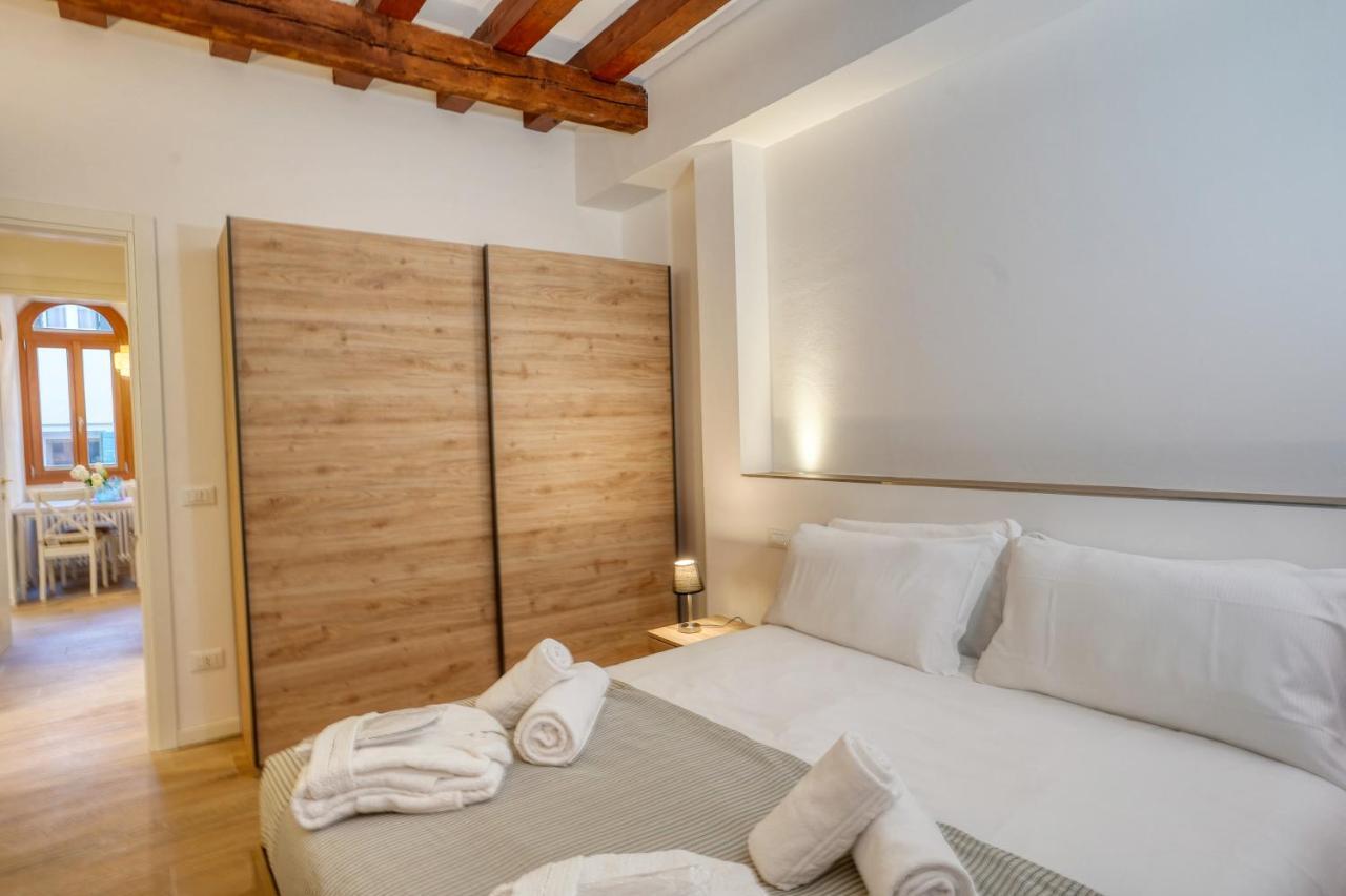 Ecco Suites Apartments Venetië Buitenkant foto