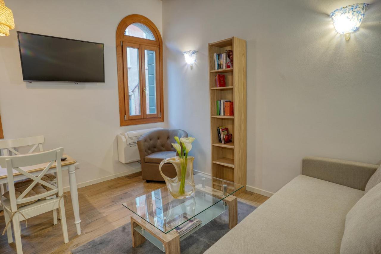 Ecco Suites Apartments Venetië Buitenkant foto