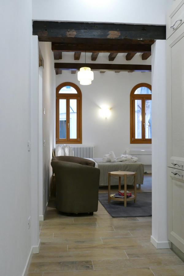 Ecco Suites Apartments Venetië Buitenkant foto